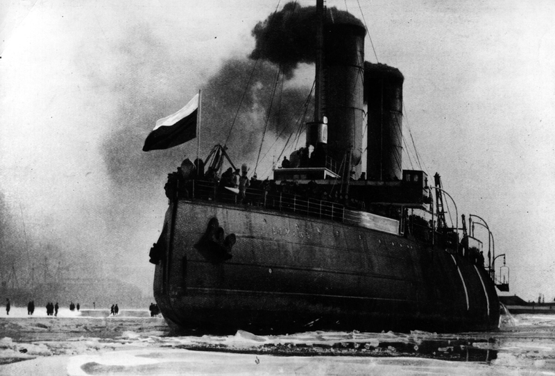 Illustration for article titled The Magnificent Evolution of Polar Icebreakers